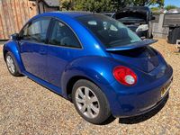 Używany VW Beetle 2006 Niebieski Hatchback