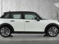Used Mini Cooper Hatch 113 kW (154 HP) 2025 White Hatchback