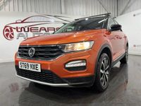 Used VW T-Roc Design 150 HP (110 kW) 2019 Orange SUV
