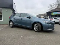 Used Volvo V40 SE 115 HP (84 kW) 2013 Blue Hatchback