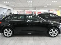 Begagnad Audi A3 Sportback e-tron Advanced 2020 Svart Halvkombi