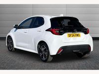 Used Toyota Yaris Hybrid Design 116 HP (85 kW) 2024 White Hatchback