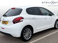 used Peugeot 208 1.2 PURETECH SIGNATURE EURO 6 (S/S) 5DR PETROL FROM 2019 FROM CHINGFORD (E4 8SP) | SPOTICAR