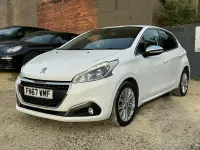 Used Peugeot 208 Allure 2017 White Hatchback