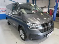 Second-hand VW Transporter Highline 147 CP (108 kW) 2023 Gri Van