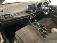 Used Hyundai i30 SE 120 HP (88 kW) 2023 White Hatchback