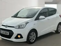 Used Hyundai i10 SE 67 HP (49 kW) 2015 White Hatchback
