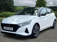 Used Hyundai i20 Ultimate 99 HP (72 kW) 2023 White Hatchback