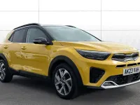 Used Kia Stonic GT-Line S 120 HP (88 kW) 2023 Yellow SUV