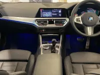 Begagnad BMW 320 M Sport 181 HK (133 kW) 2021 Blå