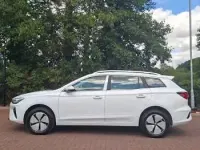 Used MG MG5 EV SE 114 kW (156 HP) 2023 White Estate
