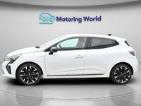 Used Renault Clio V Techno 145 HP (106 kW) 2024 White Hatchback