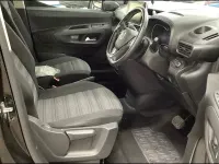 Begagnad Vauxhall Combo Design Edition 100 HK (73 kW) 2019 Svart Minibuss