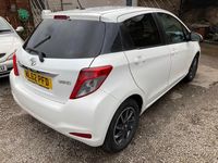 Used Toyota Yaris Edition 69 HP (50 kW) 2012 White Hatchback
