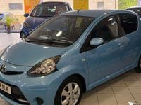 Used Toyota Aygo Style 68 HP (50 kW) 2014 Blue Hatchback