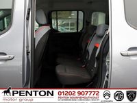 Begagnad Citroën Berlingo 130 HK (95 kW) 2024 Grå Minibuss