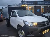 Used Toyota HiLux Active 150 HP (110 kW) 2020 White Pickup