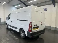 Used Nissan Interstar Acenta 135 HP (99 kW) 2023 White Van