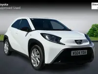 Used Toyota Aygo X PURE 72 HP (52 kW) 2024 White SUV