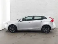 Used Volvo V40 Momentum 122 HP (89 kW) 2019 Silver Hatchback