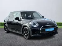 Używany Mini Cooper Classic 2023 Czarny Hatchback