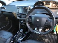 Second-hand Peugeot 2008 GT-line 110 CP (80 kW) 2019 Negru SUV