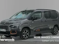 Begagnad Citroën e-Berlingo XTR 100 kW (136 HK) 2023 Grå Minibuss