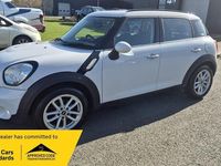 Used Mini Cooper D Countryman Business 112 HP (82 kW) 2016 White SUV