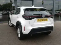 Used Toyota Yaris Hybrid 116 HP (85 kW) 2022 White Estate