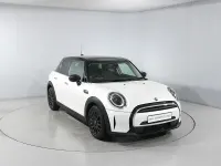 Used Mini Cooper Classic 134 HP (98 kW) 2023 White Hatchback