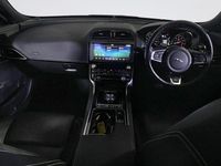 Used Jaguar XE R-Sport 250 HP (183 kW) 2019 White Sedan