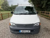 Used Toyota HiAce 109 HP (80 kW) 2004 White Van