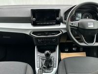 Begagnad Seat Arona SE 95 HK (69 kW) 2023 Vit SUV
