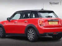Used Mini Cooper Hatch 134 HP (98 kW) 2018 Red Hatchback