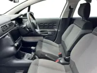 Used Citroën C3 PureTech 83 HP (61 kW) 2023 Polar white Hatchback