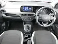 Used Hyundai i10 SE 67 HP (49 kW) 2023 Red Hatchback