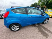 Used Ford Fiesta Zetec 82 HP (60 kW) 2014 Blue Hatchback