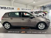 Used Peugeot 308 Active 115 HP (84 kW) 2015 Grey Hatchback