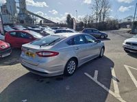 Używany Ford Mondeo Zetec 120 KM (88 kW) 2016 Srebrny Hatchback