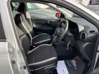 Usado Hyundai i10 SE 67 HP (49 kW) 2022 Prateado Citadino