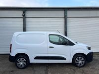 Used Peugeot Partner 131 HP (96 kW) 2022 White MPV