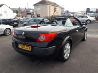 Używany Renault Mégane Cabriolet Dynamique 106 KM (77 kW) 2008 Czarny Kabriolet