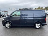 Begagnad VW Transporter Highline 2022 Blå Van