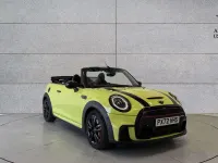 Begagnad Mini John Cooper Works 228 HK (167 kW) 2022 Gul Halvkombi
