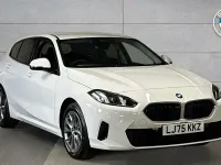 Neu BMW 120 Sport Line 168 PS (123 kW) 2025 Weiß Kleinwagen