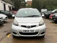 Second-hand Toyota Aygo Platinum 2009 Argintiu Hatchback