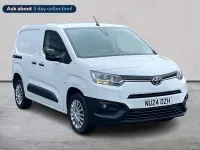 Used Toyota Proace 100 HP (73 kW) 2024 White MPV