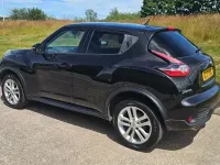 Used Nissan Juke N-Connecta 2017 Metallic black SUV