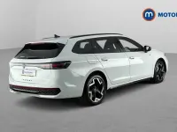 Used VW Passat R-line 204 HP (150 kW) 2025 White Estate