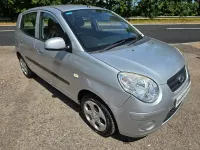 Used Kia Picanto 64 HP (47 kW) 2010 Silver Hatchback
